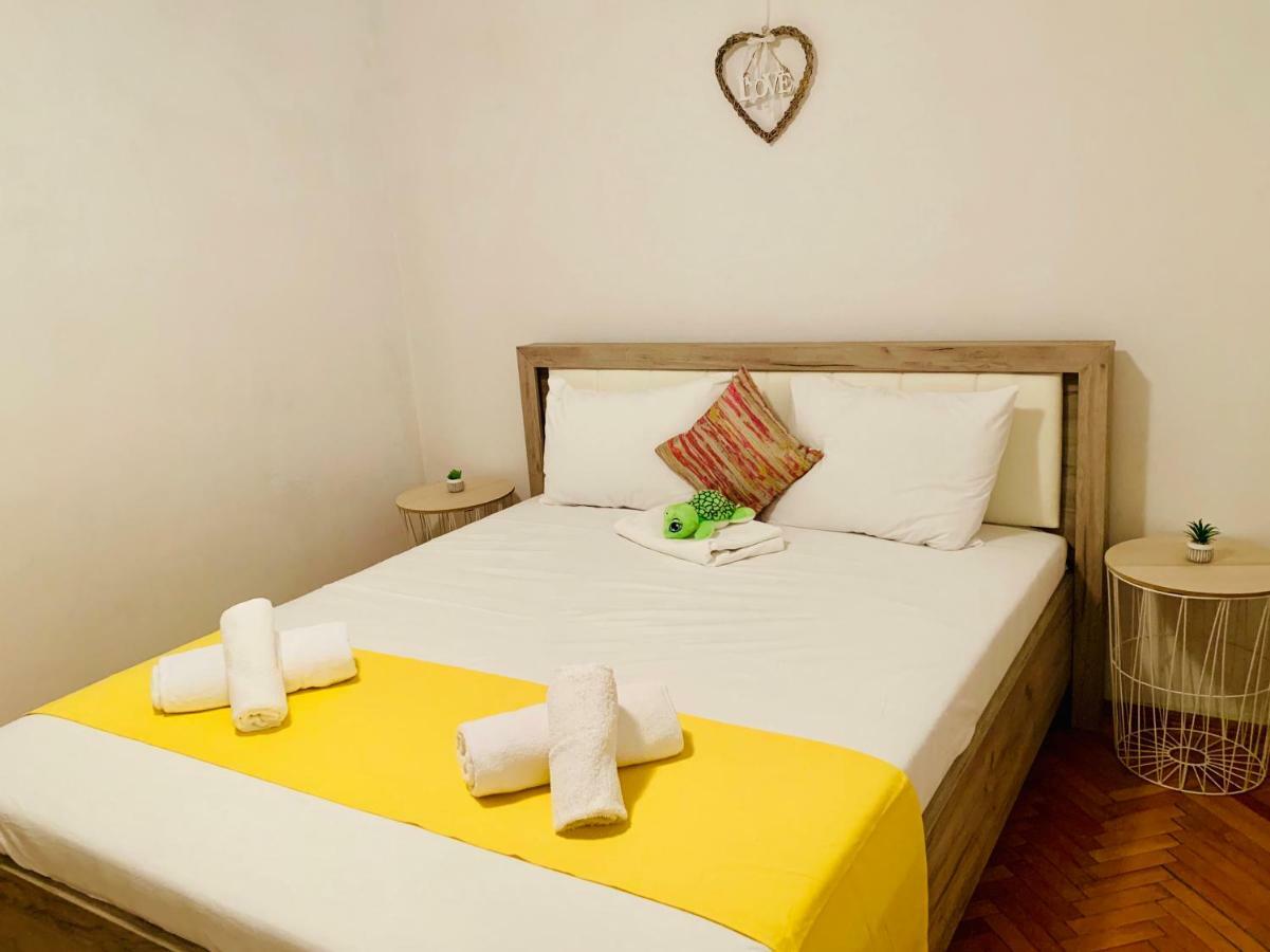 Ultracentral Apartment With All You Need: Wifi, Tv, Ac, Washer, Coffe Timişoara Exteriör bild