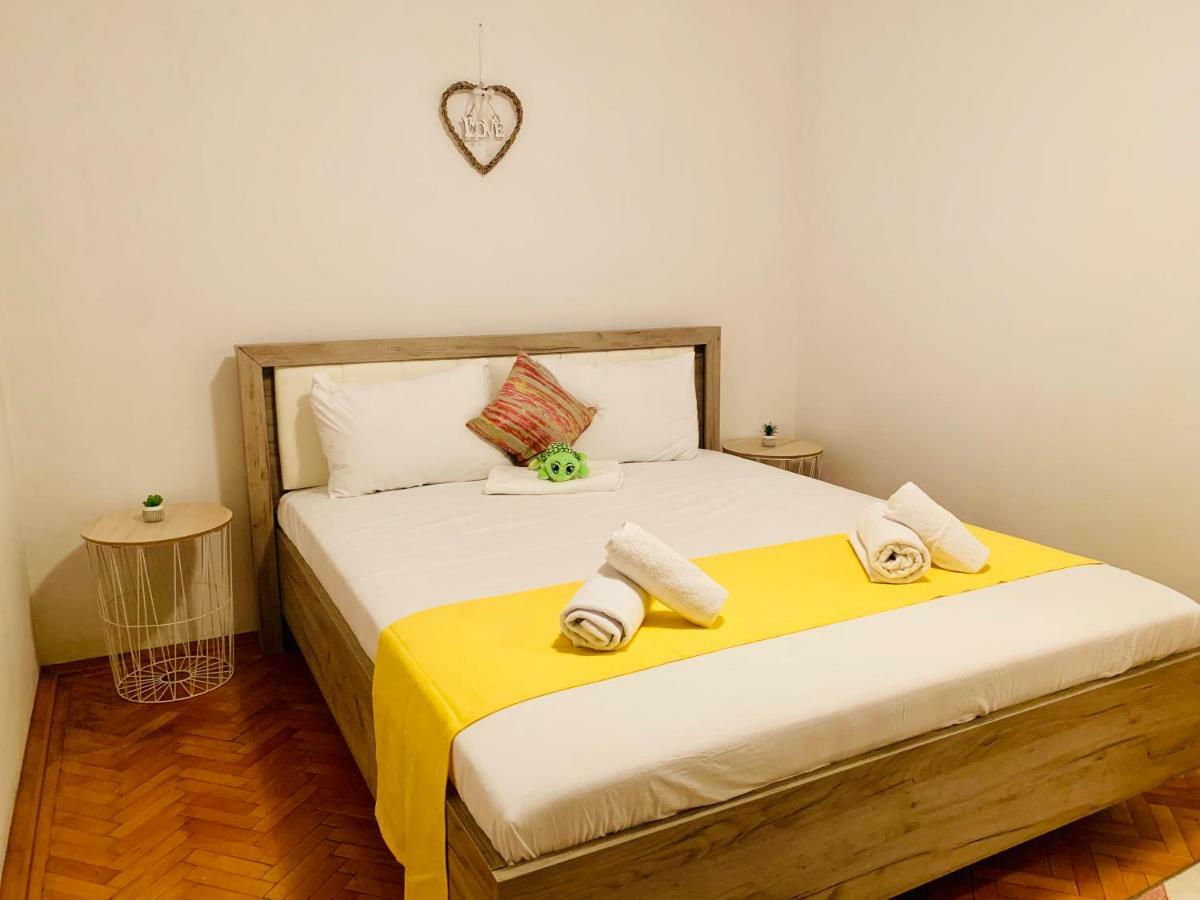 Ultracentral Apartment With All You Need: Wifi, Tv, Ac, Washer, Coffe Timişoara Exteriör bild